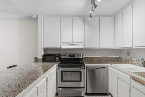 $375,000 | 4545 Collwood Boulevard, Unit 39, San Diego, CA 92115