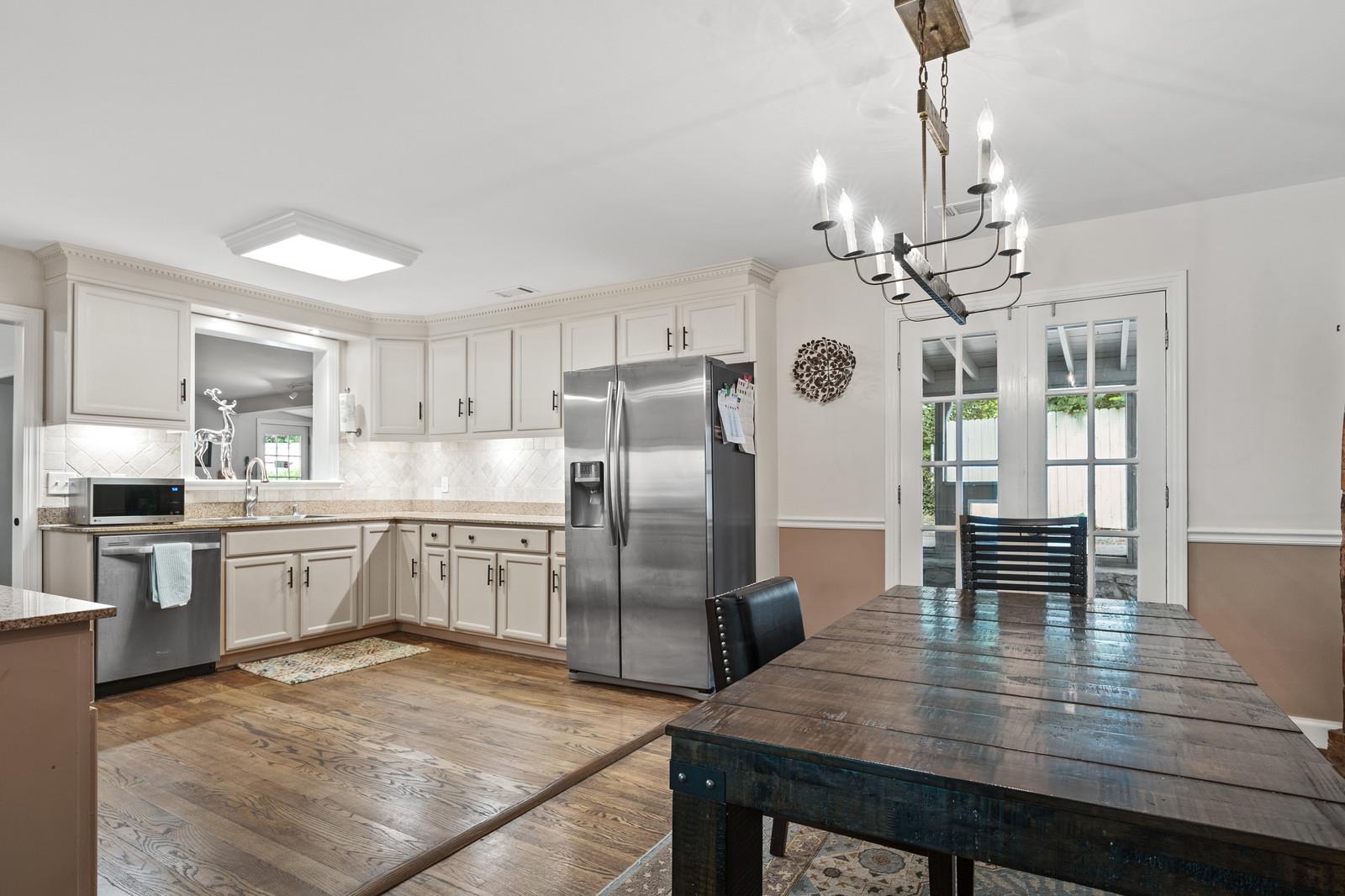 4606 Log Cabin Road Nashville, TN 37216 - Photo 10 of 30 Gallery Image 10
