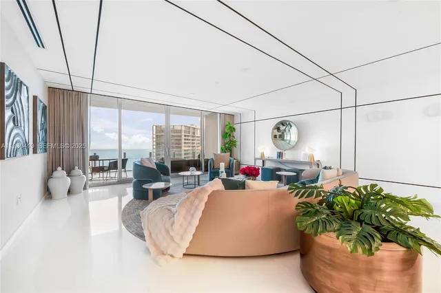 $35,000 | 300 Biscayne Blvd Way, Unit 5104C, Miami, FL 33131