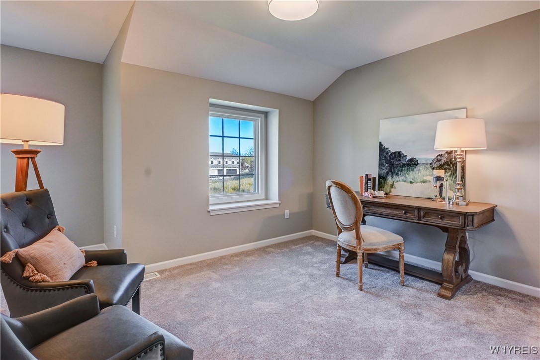 29 B Stonham Way Amherst, NY 14221 - Photo 10 of 12