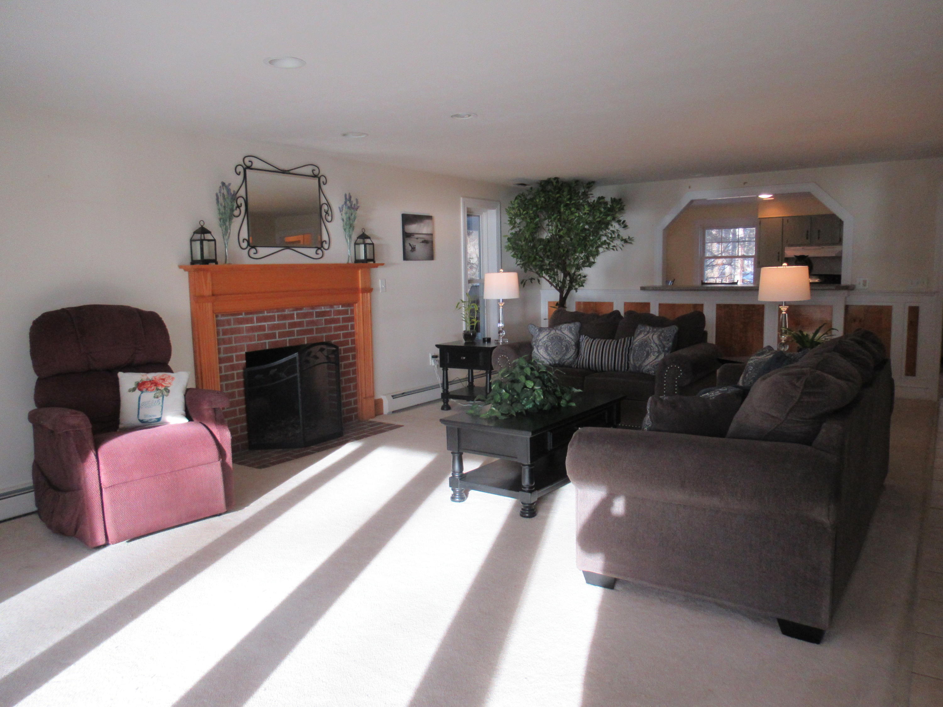 351 Littlejohn Road Yarmouth, ME 04096 - Photo 6 of 20 IMG_1173