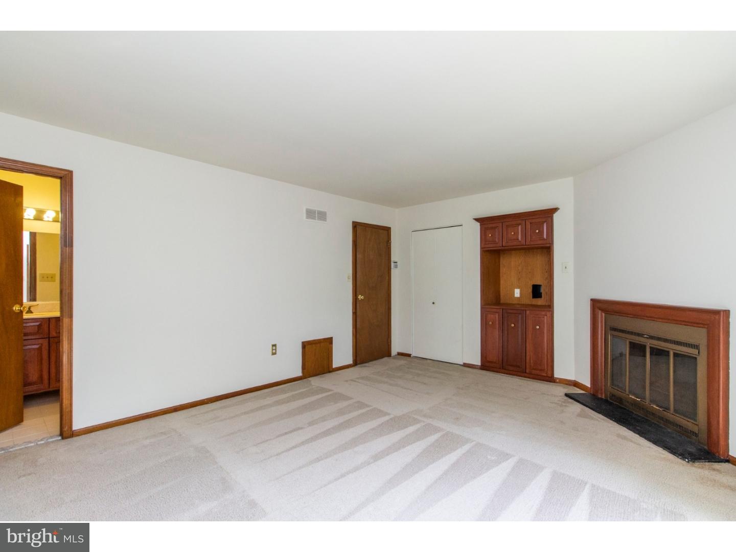 8816 Ridge Avenue, Unit 15 Philadelphia, PA 19128 - Photo 17 of 25 Bedroom - Main
