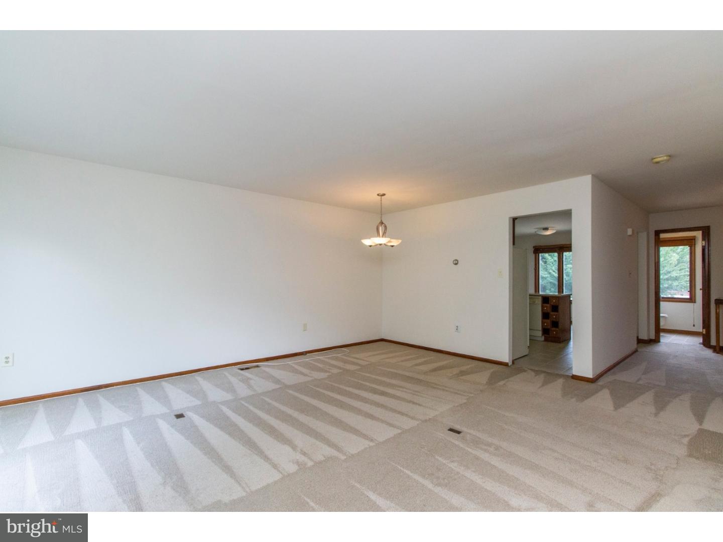 8816 Ridge Avenue, Unit 15 Philadelphia, PA 19128 - Photo 6 of 25 Dining Room