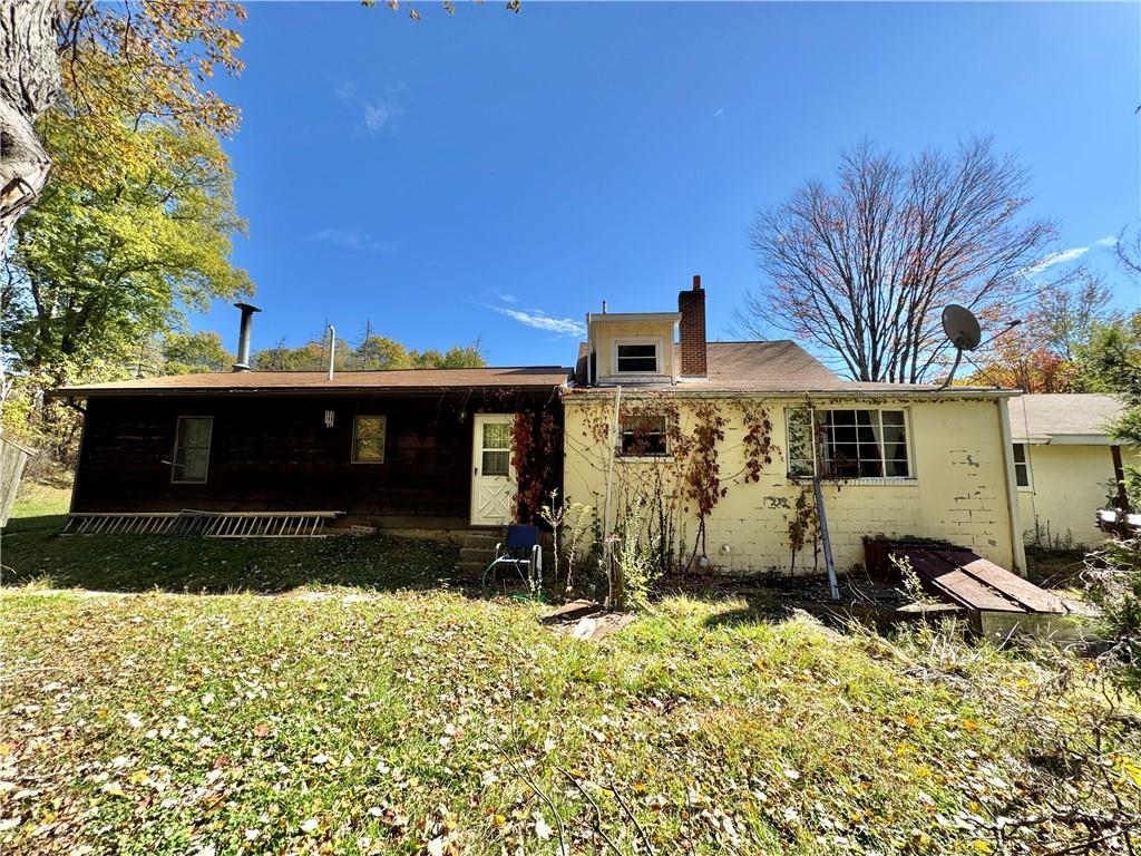 3281 Mercer Road New Castle, PA 16105 - Photo 3 of 21 Gallery Image 3