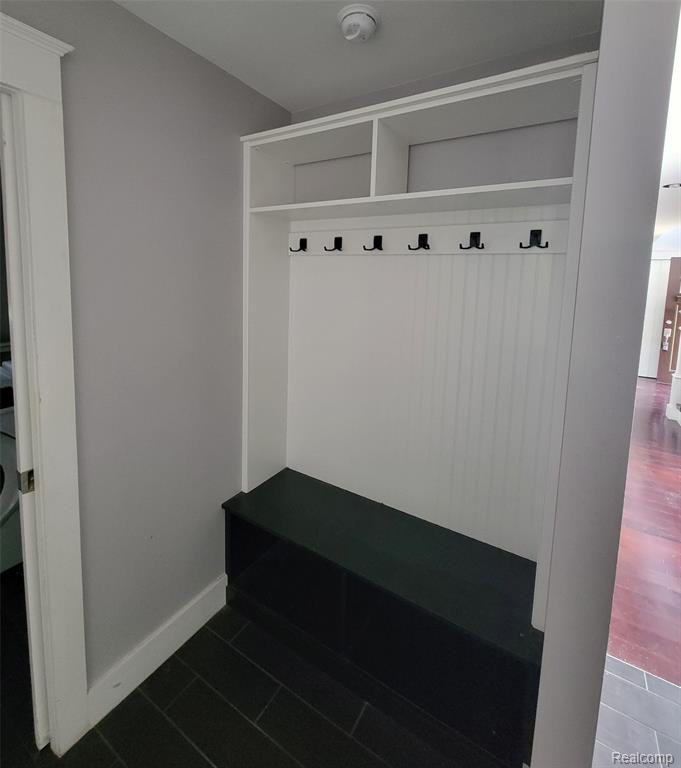 9635 Norman Road Clarkston, MI 48348 - Photo 17 of 33 Gallery Image 17