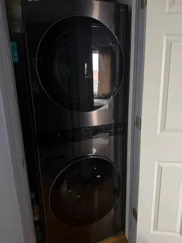 $349,000 | 3446 West Bryn Mawr Avenue, Unit 3, Chicago, IL 60659