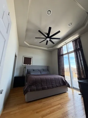 $349,000 | 3446 West Bryn Mawr Avenue, Unit 3, Chicago, IL 60659