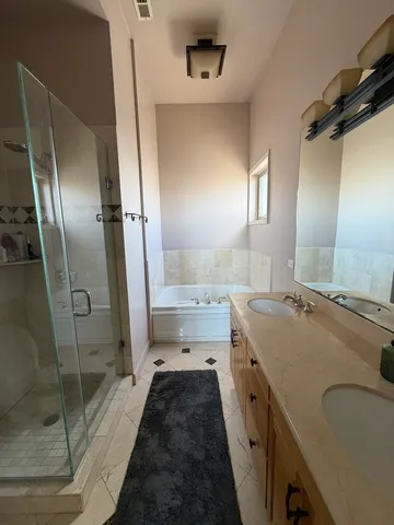 $349,000 | 3446 West Bryn Mawr Avenue, Unit 3, Chicago, IL 60659