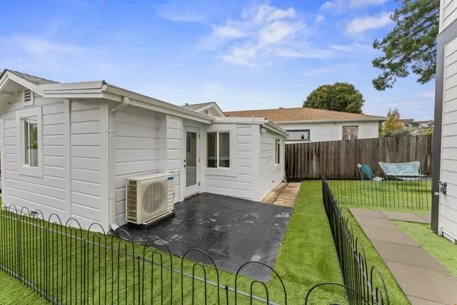 $798,000 | 335 Monterey Street, Brisbane, CA 94005