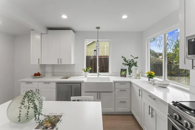 $798,000 | 335 Monterey Street, Brisbane, CA 94005