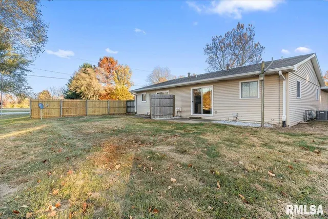 $1,100 | 3 Sundowner Lane, Springfield, IL 62711
