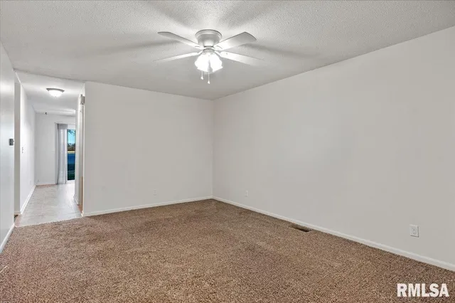 $1,100 | 3 Sundowner Lane, Springfield, IL 62711