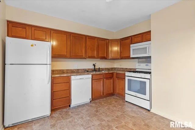 $1,100 | 3 Sundowner Lane, Springfield, IL 62711