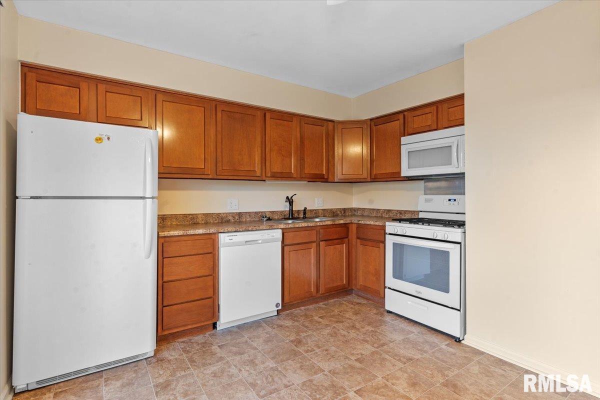 3 Sundowner Lane Springfield, IL 62711 - Photo 7 of 21