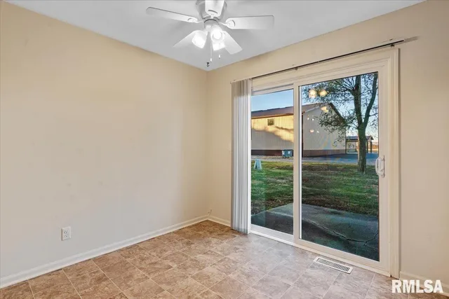 $1,100 | 3 Sundowner Lane, Springfield, IL 62711