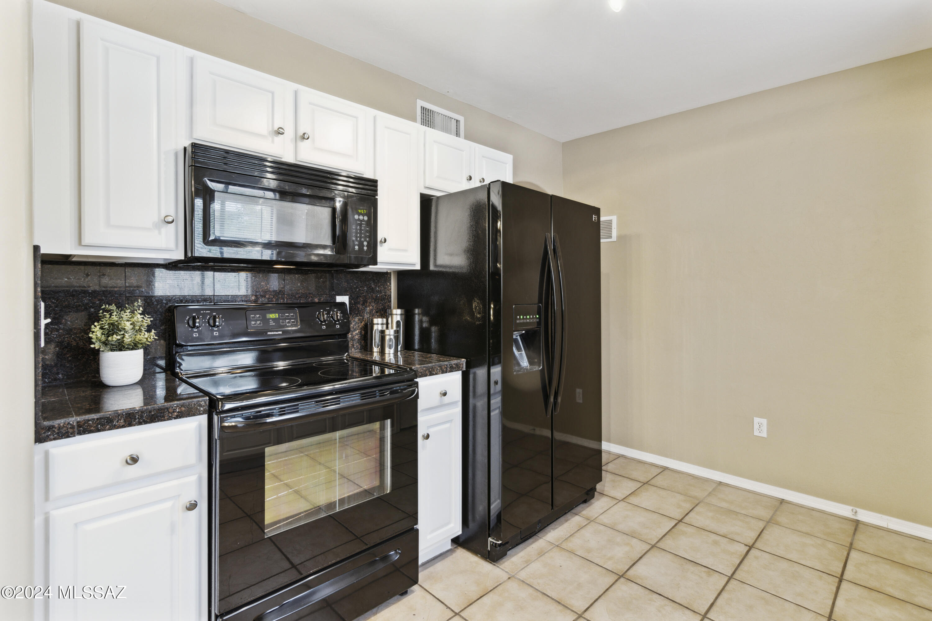 2049 South Rufus Drive Tucson, AZ 85713 - Photo 13 of 26 Gallery Image 13