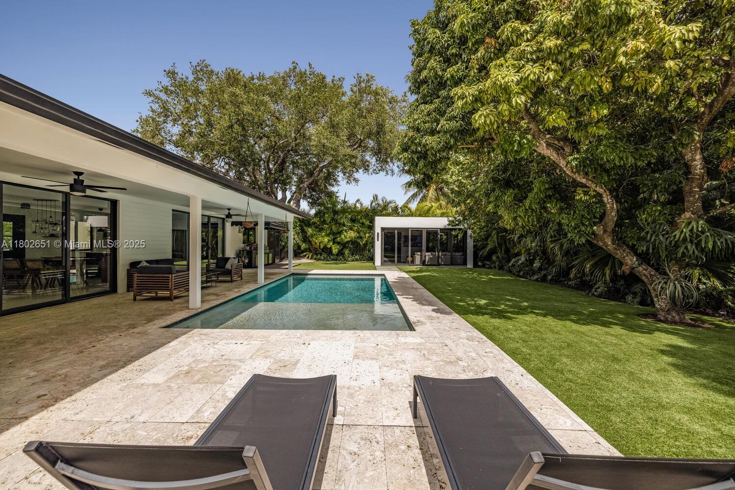 7921 Southwest 100th Street Miami, FL 33156 - Photo 19 of 60