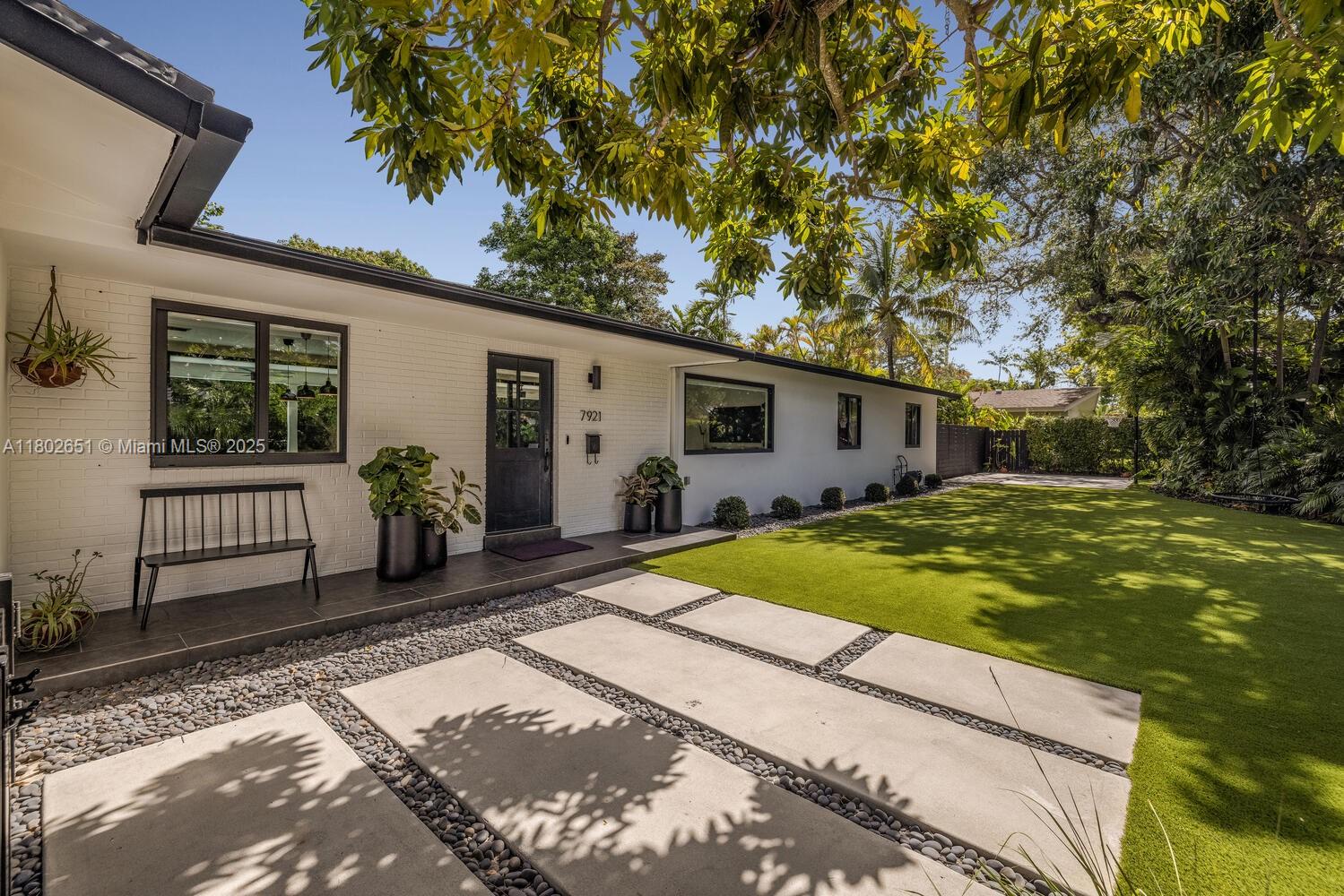 7921 Southwest 100th Street Miami, FL 33156 - Photo 29 of 60