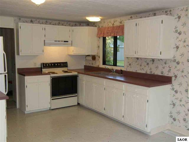 16821 South Steele Road Henderson, MI 48841 - Photo 2 of 9 44164-1.JPG