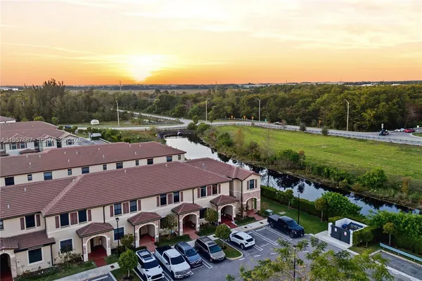 $515,000 | 11456 West 33rd Way, Hialeah, FL 33018