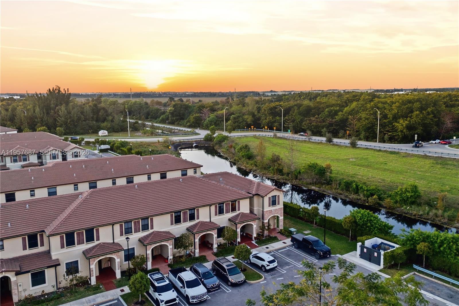 11456 West 33rd Way Hialeah, FL 33018 - Photo 40 of 49