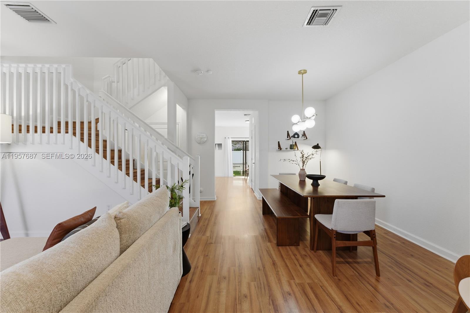 11456 West 33rd Way Hialeah, FL 33018 - Photo 5 of 49