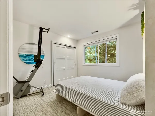 $1,375,000 | 4017 239th Place Southeast, Sammamish, WA 98029