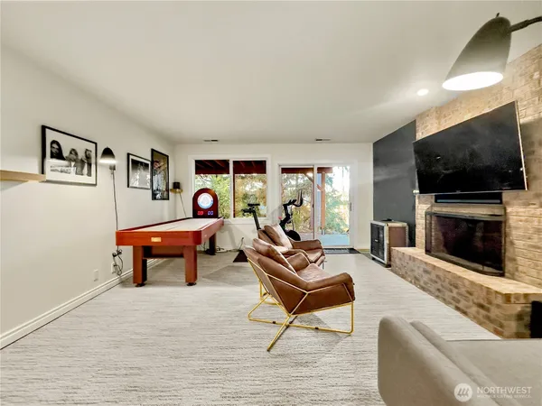 $1,375,000 | 4017 239th Place Southeast, Sammamish, WA 98029