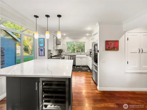 $1,375,000 | 4017 239th Place Southeast, Sammamish, WA 98029