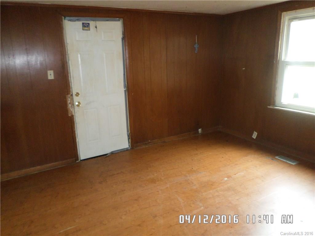 2740 Cowles Road Charlotte, NC 28208 - Photo 10 of 10 Gallery Image 10