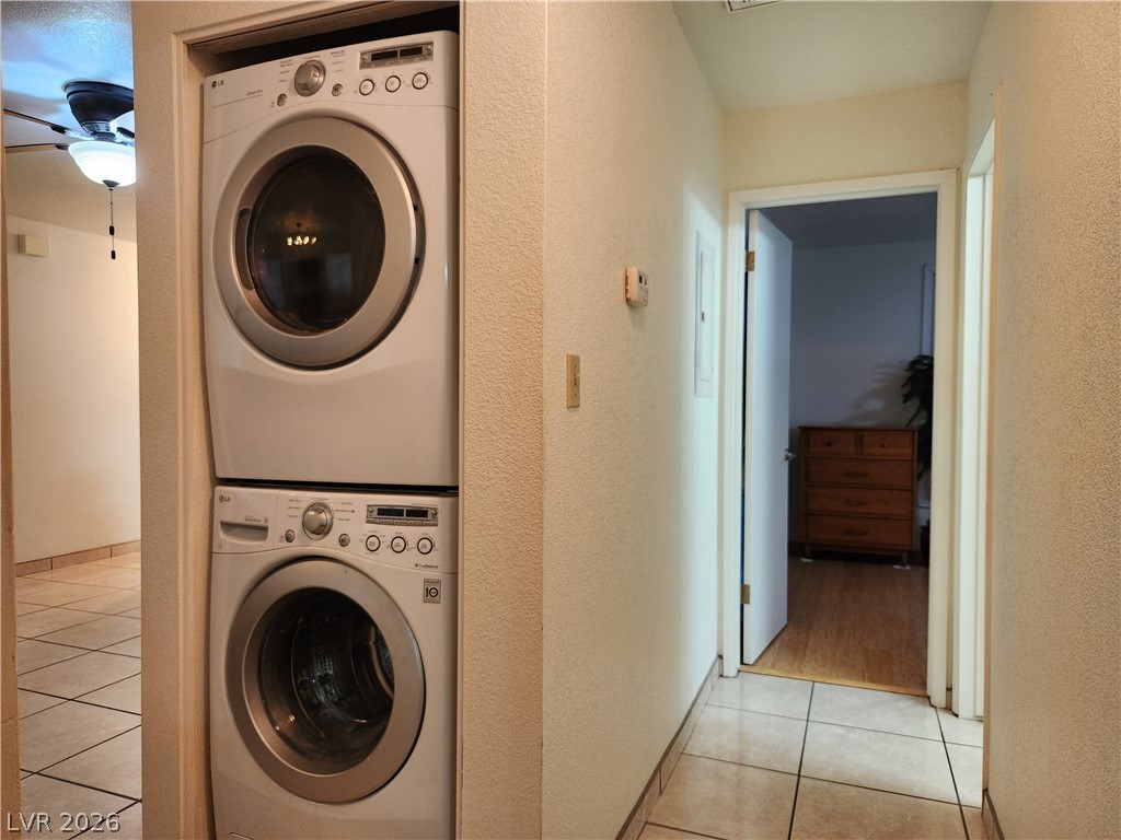 2016 Mesquite Lane, Unit 104 Laughlin, NV 89029 - Photo 15 of 27 Convenient in-unit full-size washer/dryer