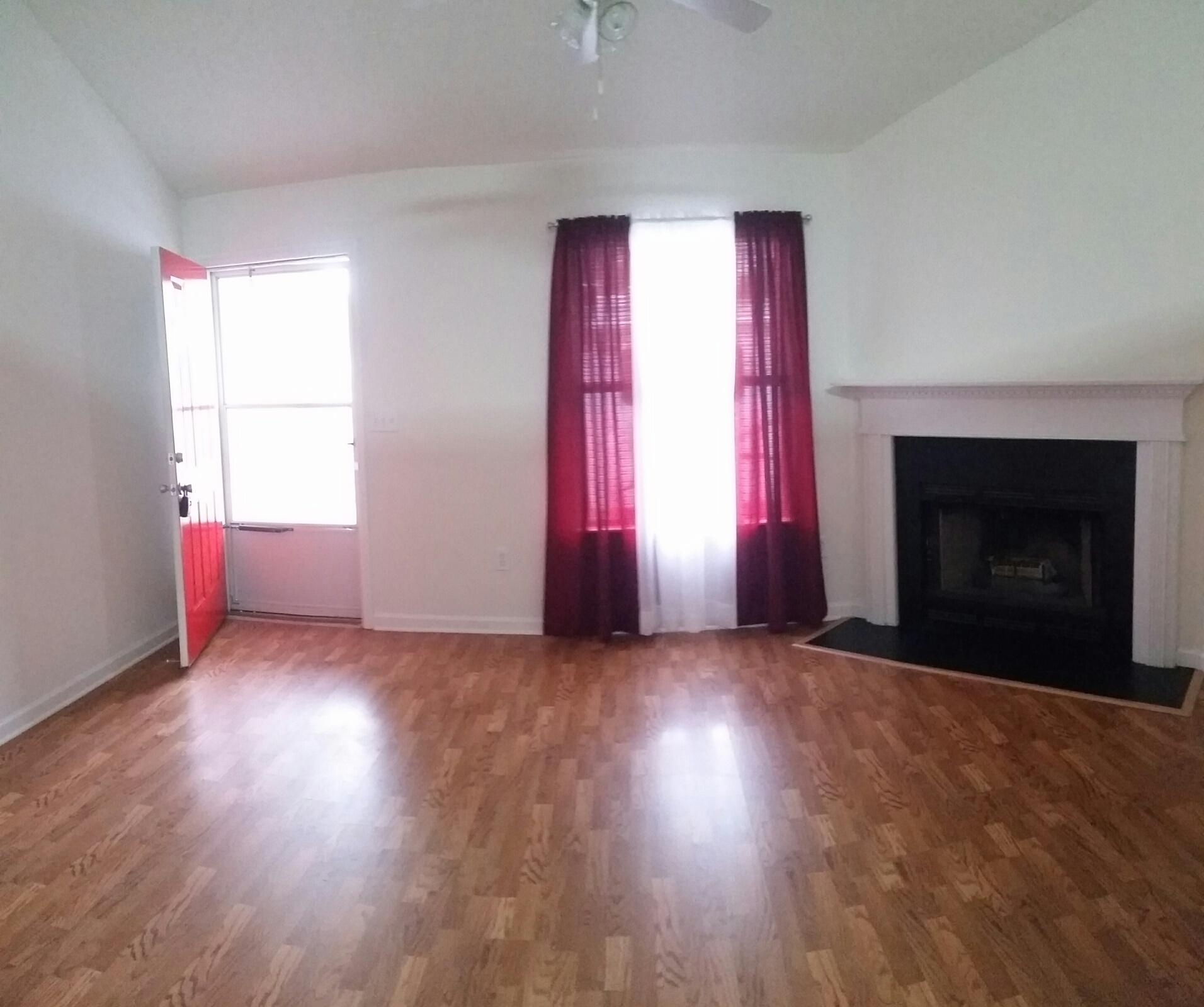 2426 Double Oak Road Charleston, SC 29414 - Photo 4 of 24 D - 2426 Double Oak - Living Room 2