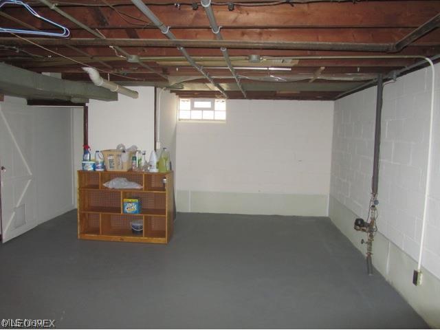 7014 Snow Road Parma, OH 44129 - Photo 22 of 25