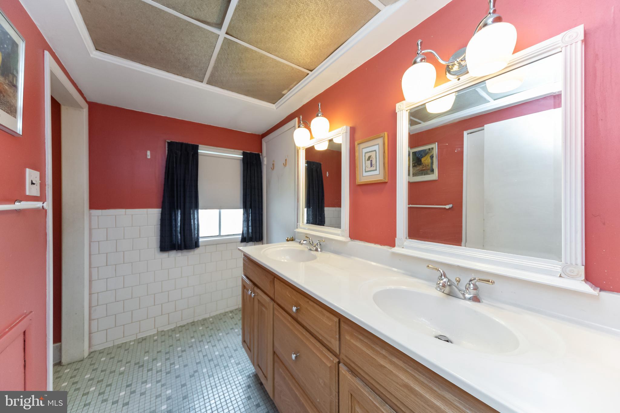 7629 Carla Road Baltimore, MD 21208 - Photo 9 of 17