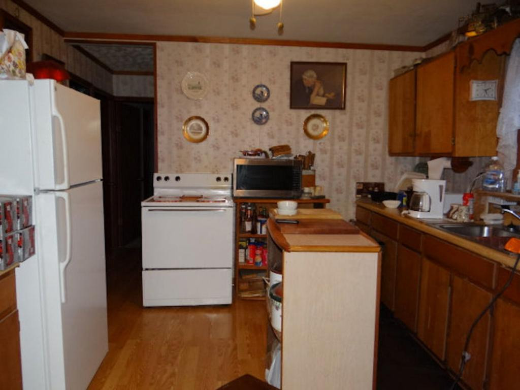 36253 Plum Creek Road Glade Spring, VA 24340 - Photo 3 of 10 Photo 3