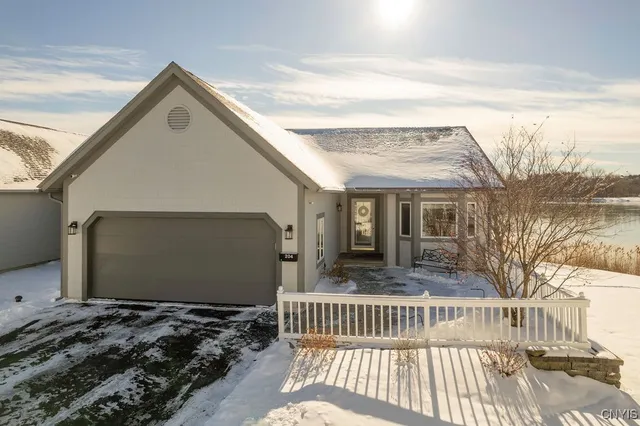 $489,000 | 204 Summerhaven Drive South, Manlius, NY 13057
