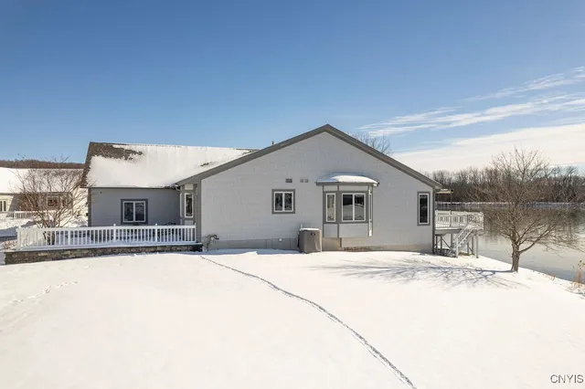 $489,000 | 204 Summerhaven Drive South, Manlius, NY 13057