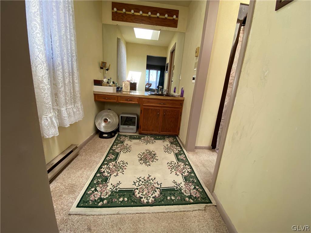 173 Skyview Circle Sciota, PA 18354 - Photo 13 of 25 a view of living room with a rug