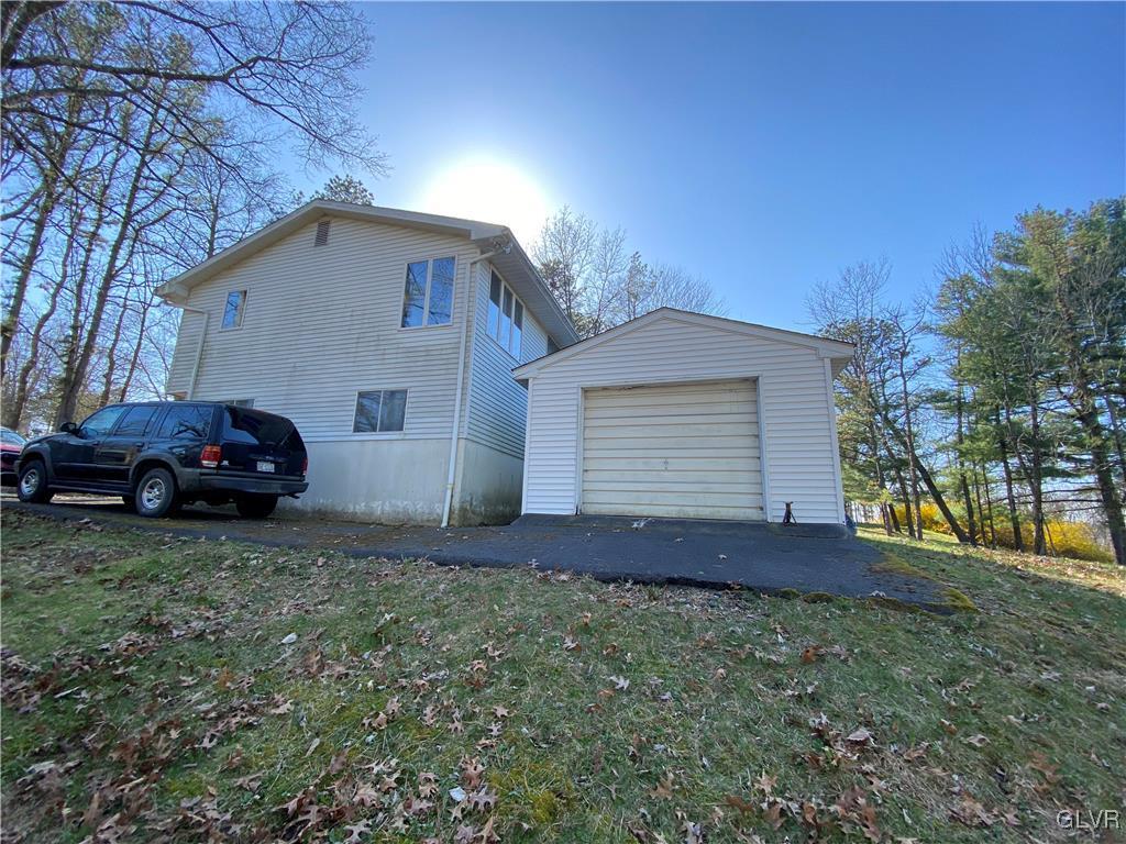 173 Skyview Circle Sciota, PA 18354 - Photo 19 of 25 a view of a house with a yard