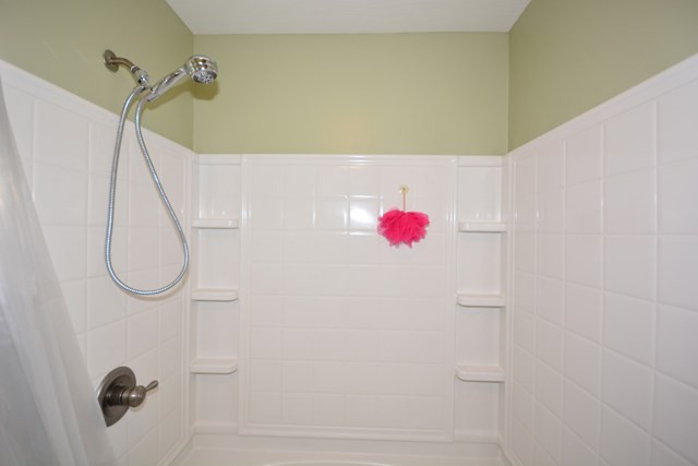 373 Connor Circle Evans, GA 30809 - Photo 10 of 13 Owner's bath 2