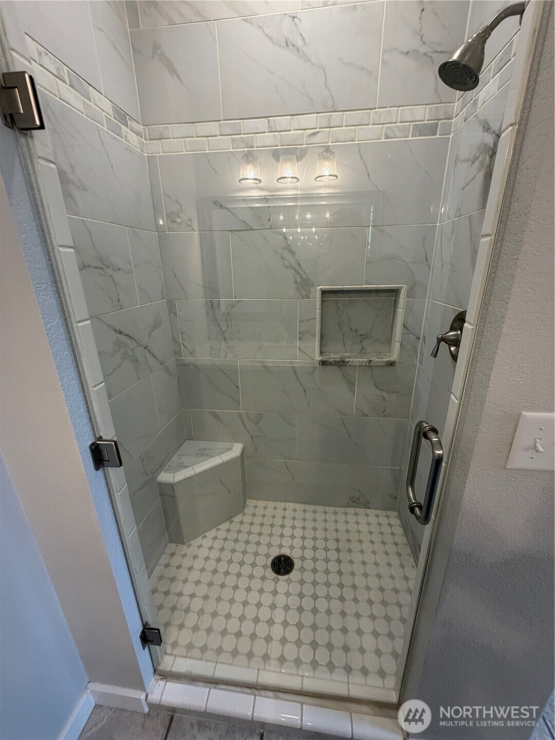 53 Cape Labelle Road Tonasket, WA 98855 - Photo 22 of 40 a bathroom with a shower