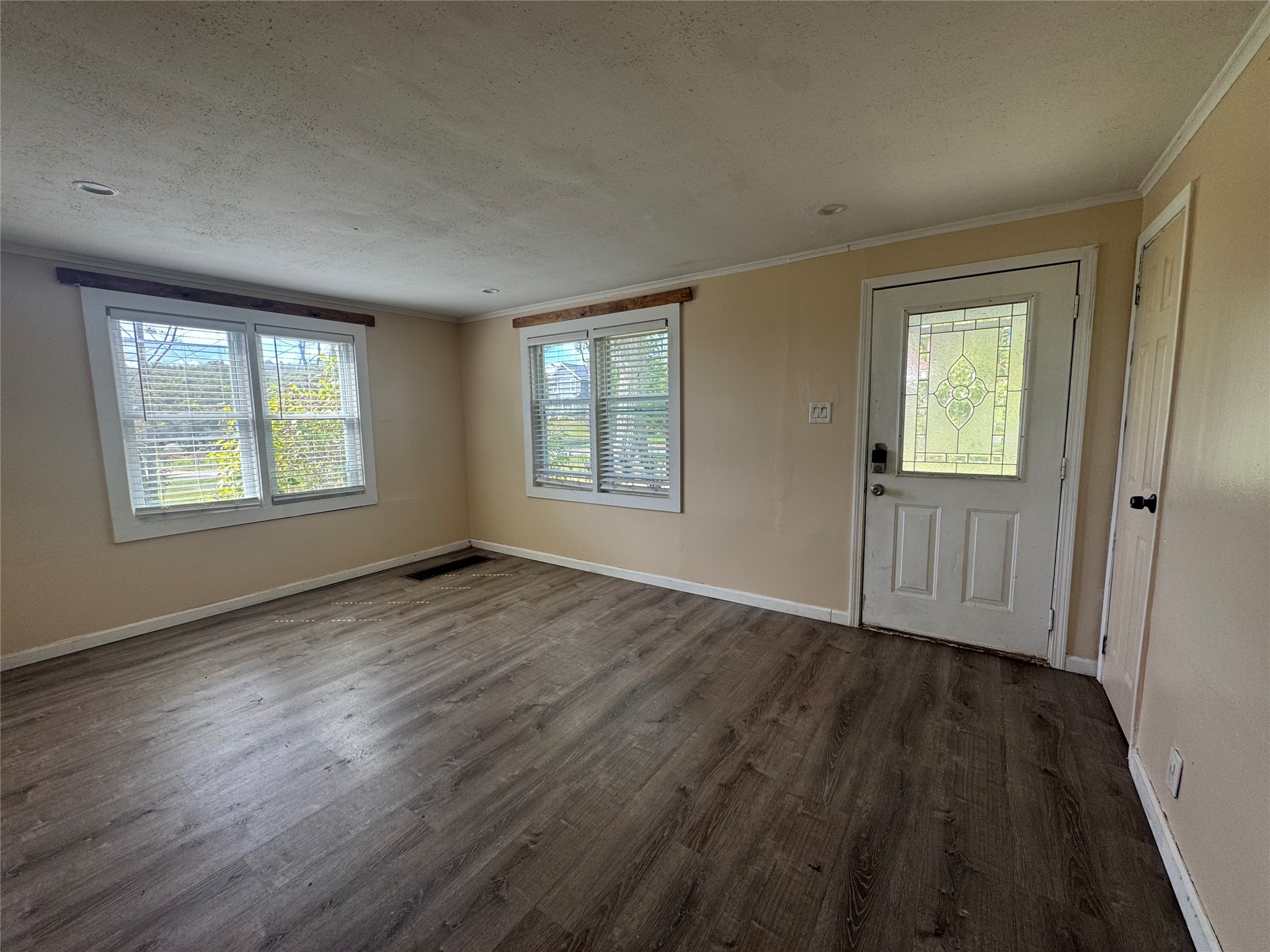 400 Upper Stella Ireland Road Binghamton, NY 13905 - Photo 3 of 20