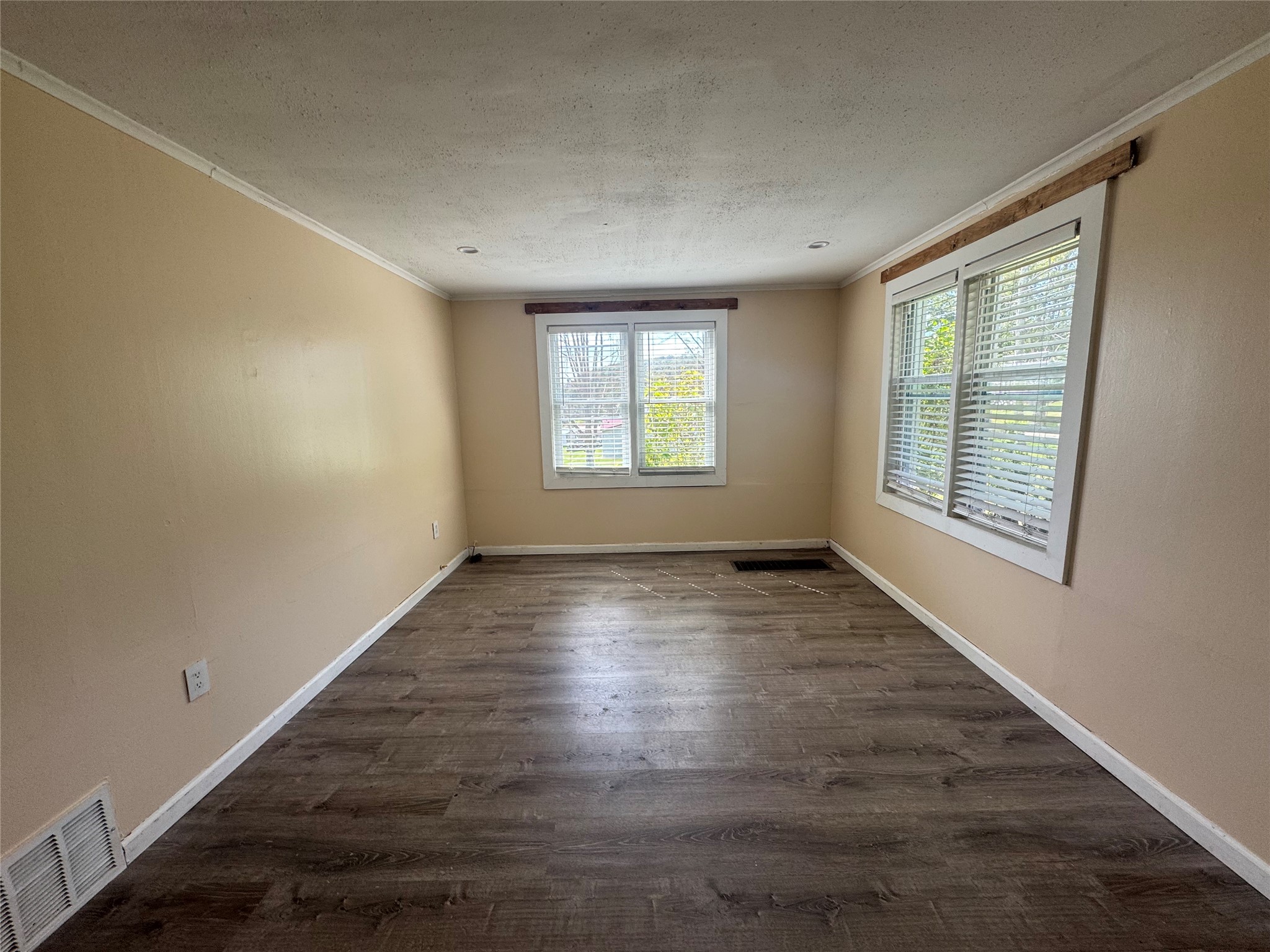 400 Upper Stella Ireland Road Binghamton, NY 13905 - Photo 4 of 20