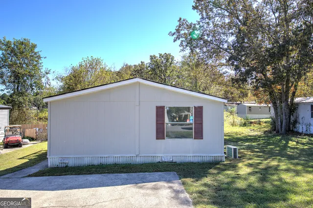a view of backyard of house