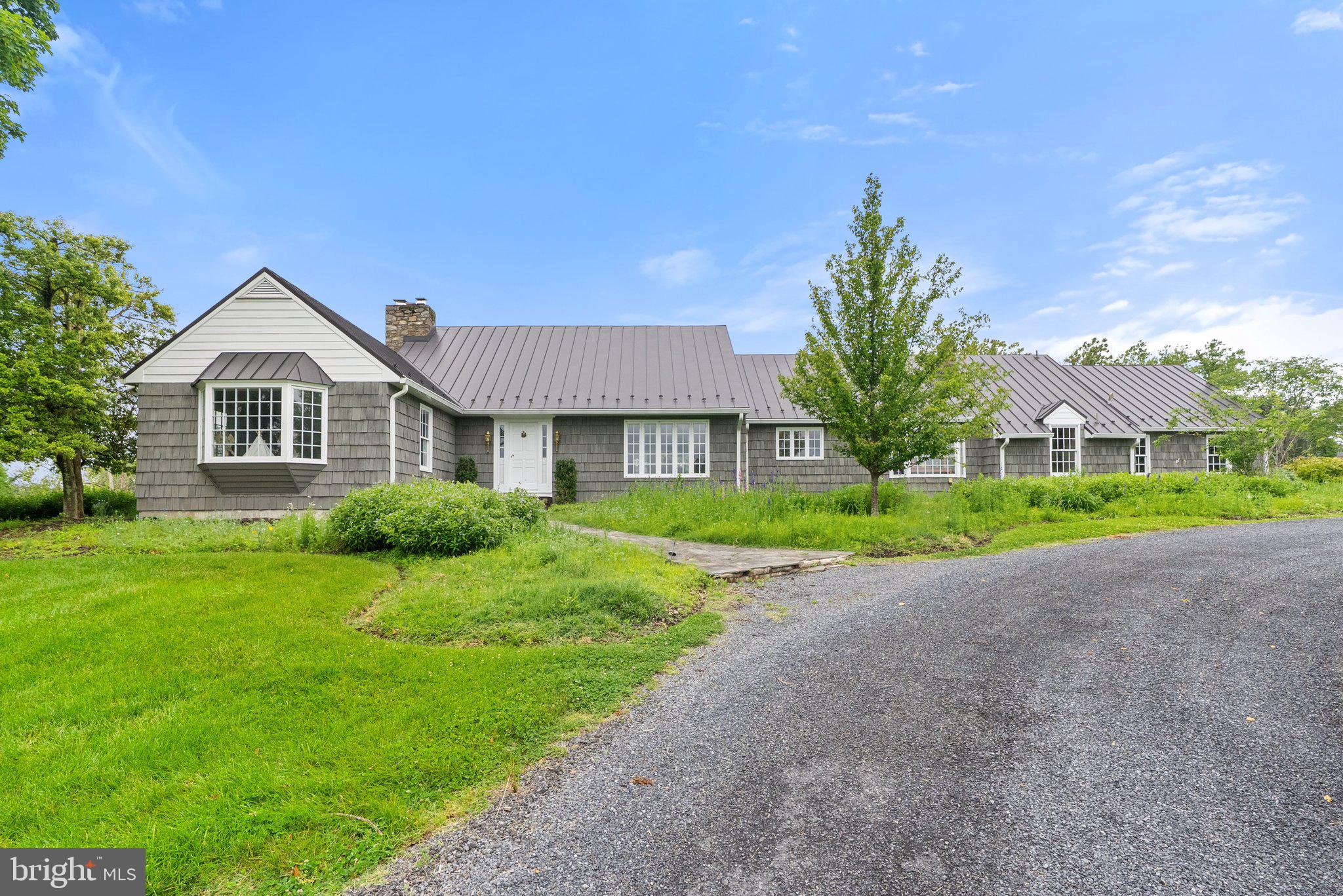 22693 St Louis Road Middleburg, VA 20117 - Photo 13 of 85 Gallery Image 13