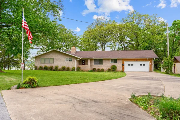 $2,600 | 471 Parkside Drive, Hollister, MO 65672