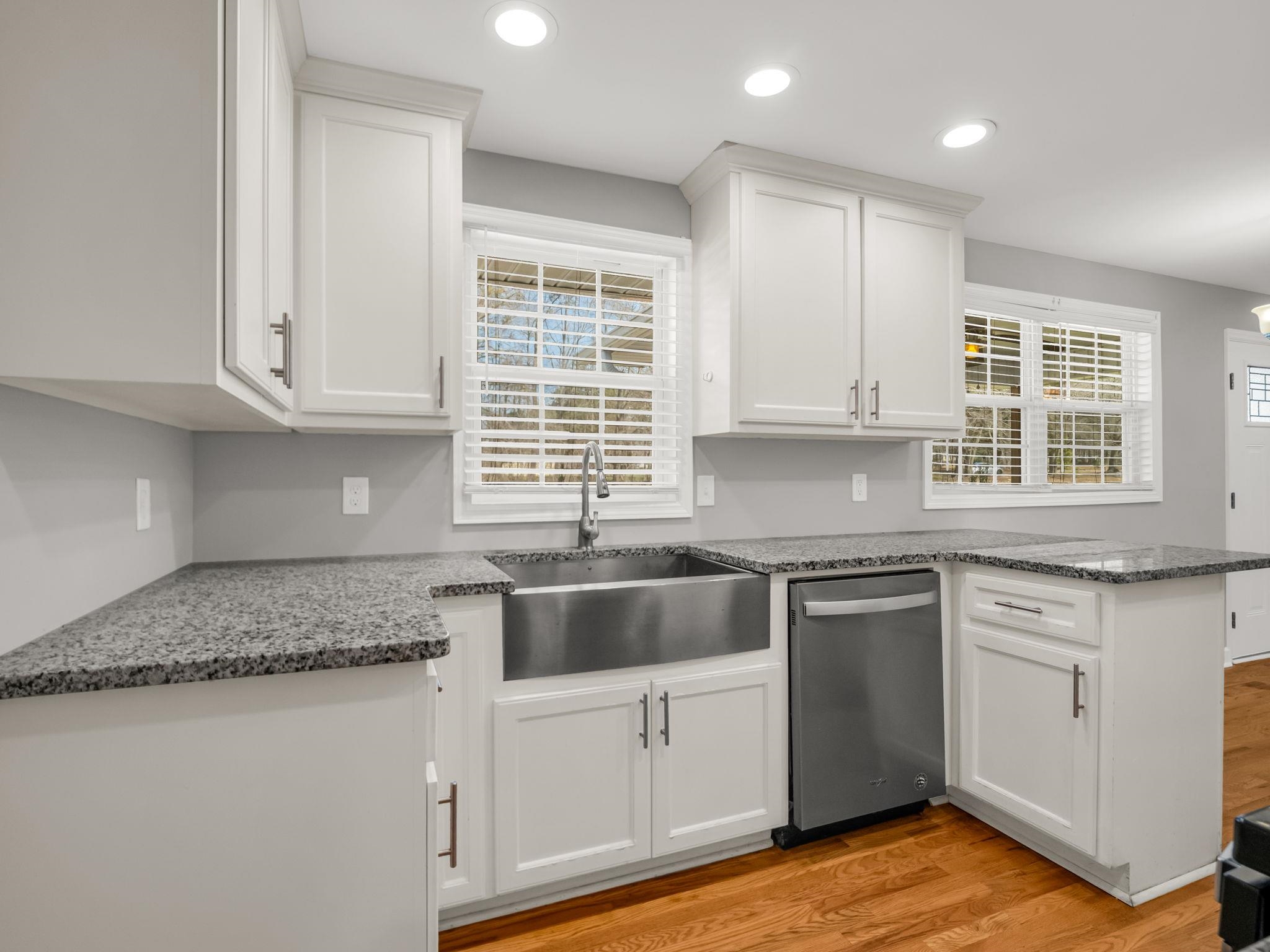 655 West Oconee Street Chesnee, SC 29323 - Photo 17 of 49