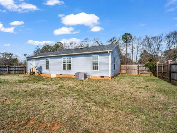 $215,000 | 655 West Oconee Street, Chesnee, SC 29323