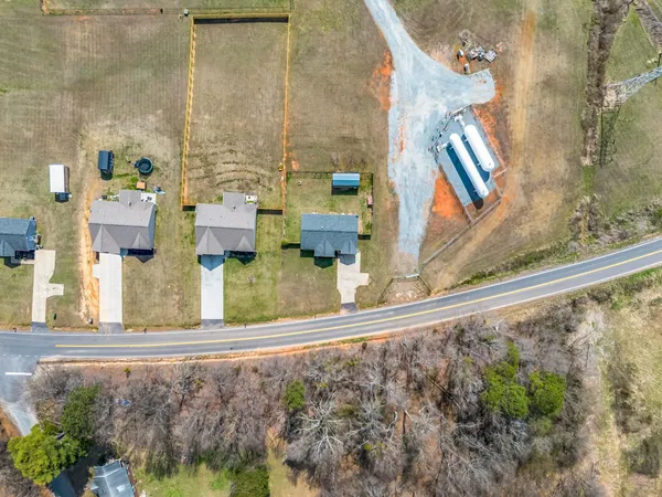 $215,000 | 655 West Oconee Street, Chesnee, SC 29323