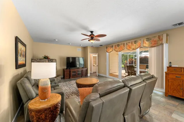 $1,799,000 | 6915 215th Street East, Bradenton, FL 34211